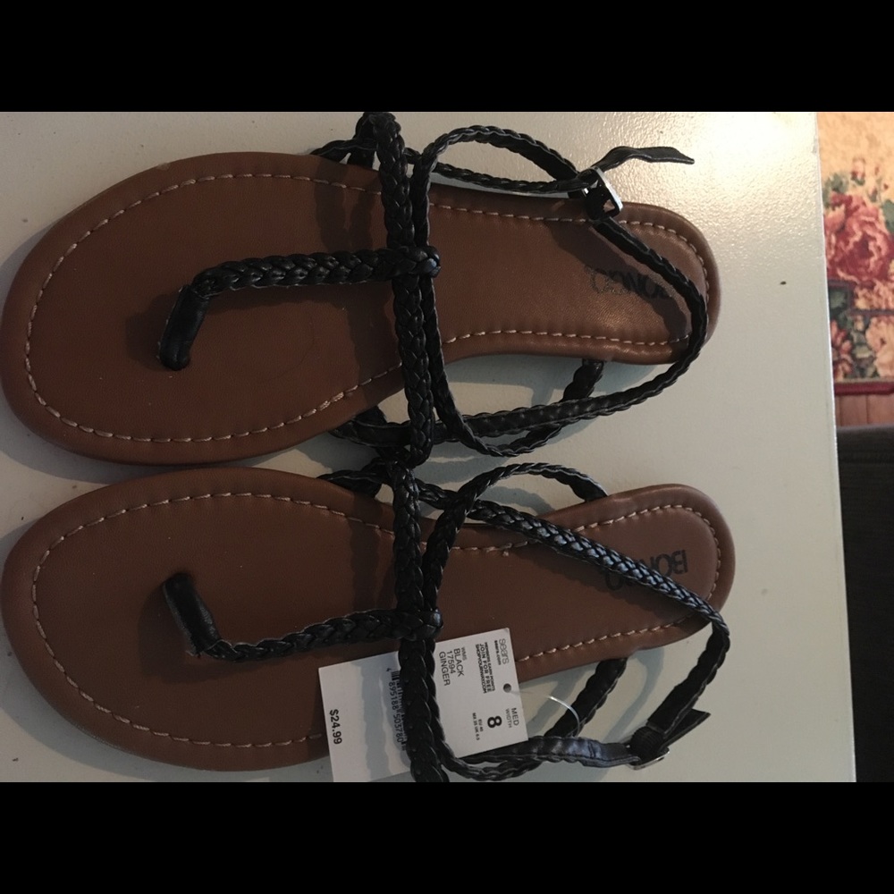 Black flat sandals